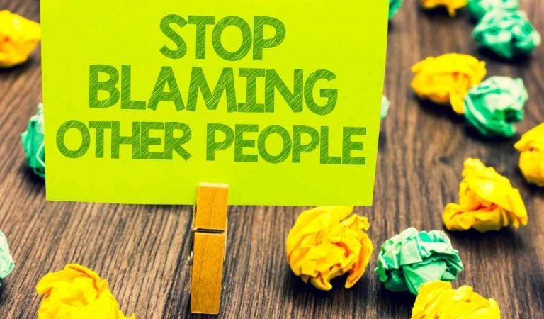 How To Stop Blaming Others And Heal How To Stop Blaming Others And Heal