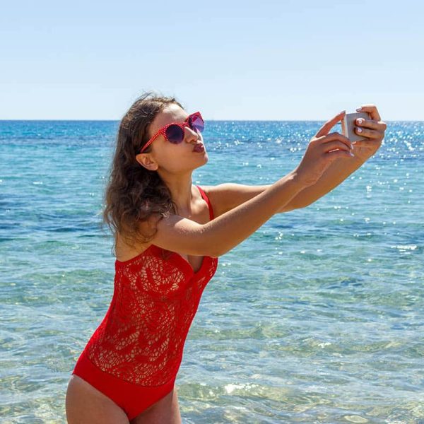 narcissist or self-absorbed